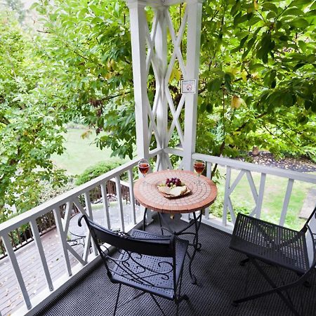 10 Fitch Luxurious Romantic Inn Auburn Exterior foto