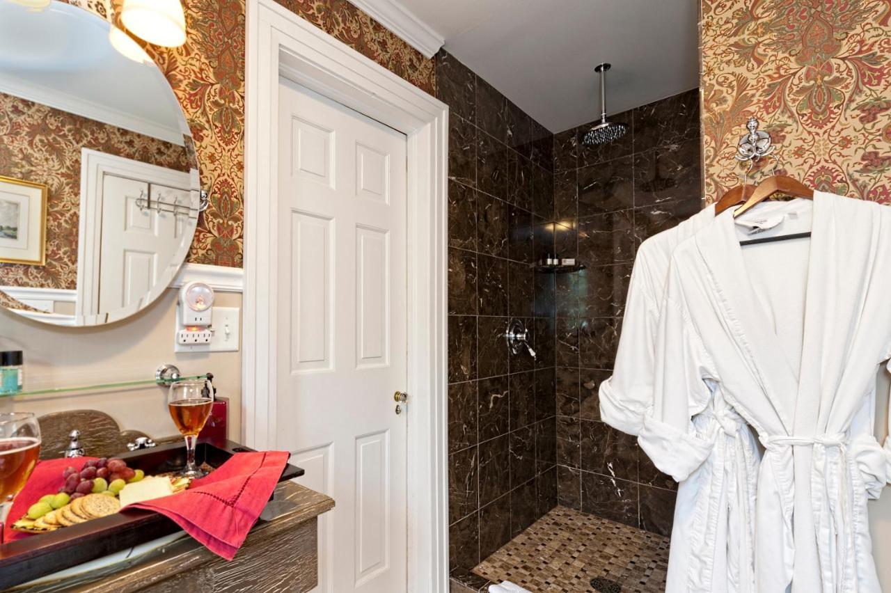 10 Fitch Luxurious Romantic Inn Auburn Exterior foto